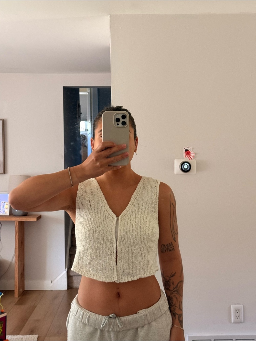 SHEIN Ivory Cropped Knit V-Neck Tank